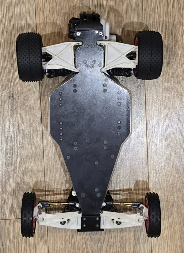 Associated Masami 89 and 91 RC10 Undertray